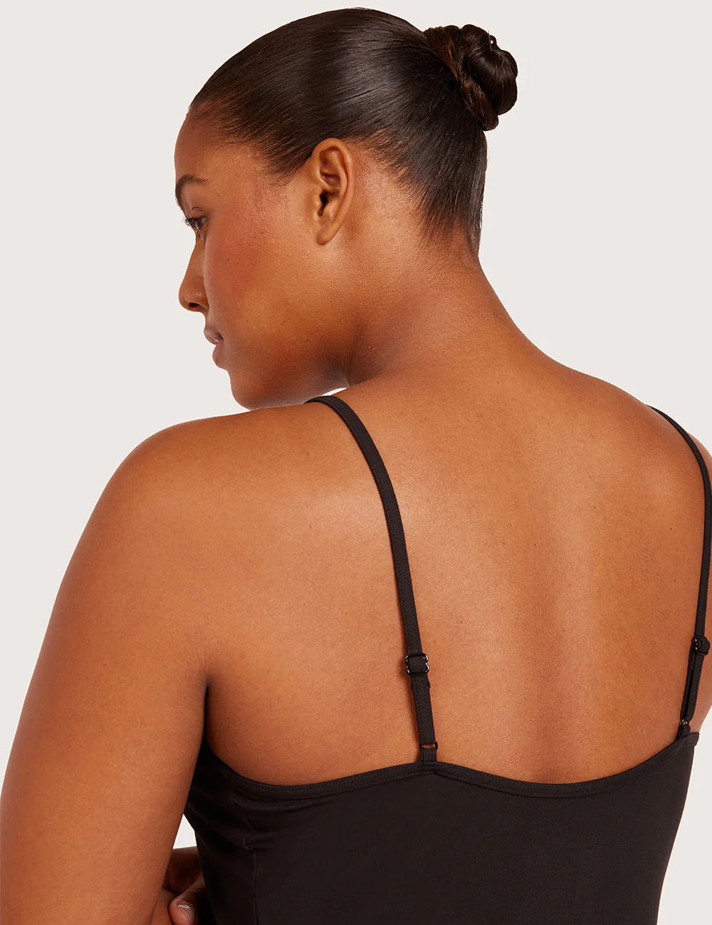 Bas Underklänning med V-hals