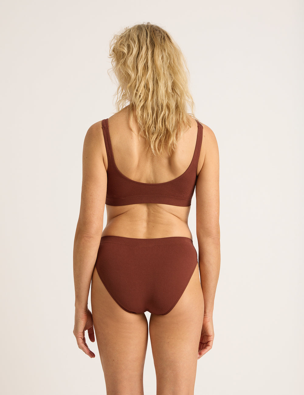 Shaper Crop Bra - Rust