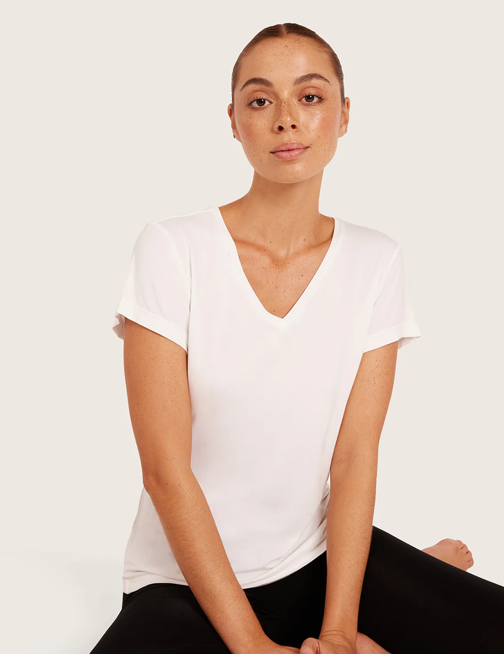 Bas T-shirt med V-Hals